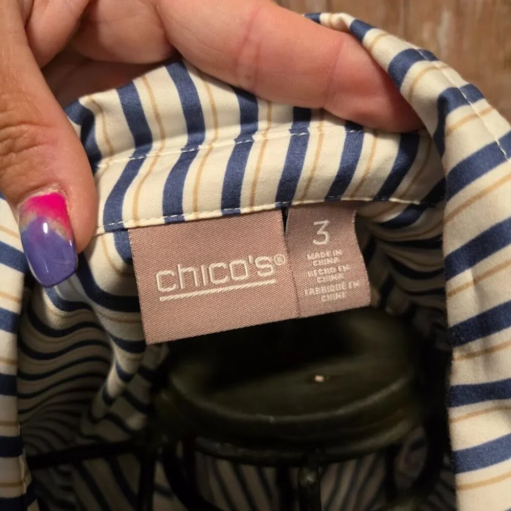 Stripped Button-up Blouse - Picture 8 of 8